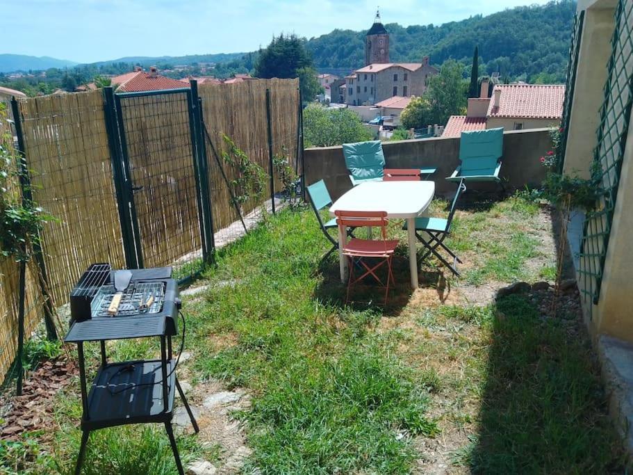 Maison 4 Pers Avec Jardin Au Pied Des Montagnes Ria Exterior photo